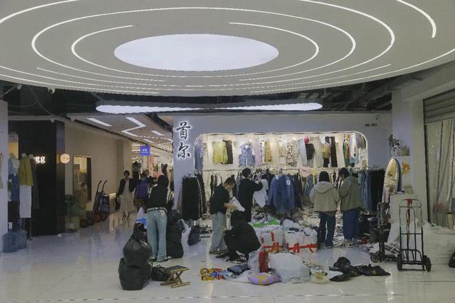 三駕馬車齊驅(qū)，即墨市場商貿(mào)業(yè)點(diǎn)燃轉(zhuǎn)型升級燎原之火——專訪即墨區(qū)市場建設(shè)服務(wù)中心黨組書記、主任王連玉