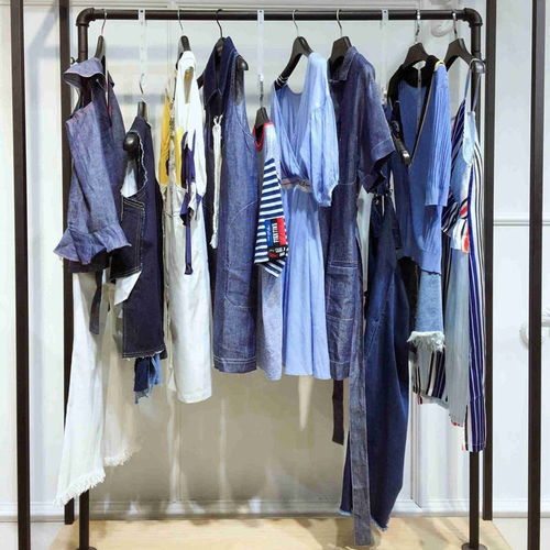 從當(dāng)當(dāng)網(wǎng)民族風(fēng)棉衣到棉麻裙 2020年女裝休閑時尚的多元呈現(xiàn)